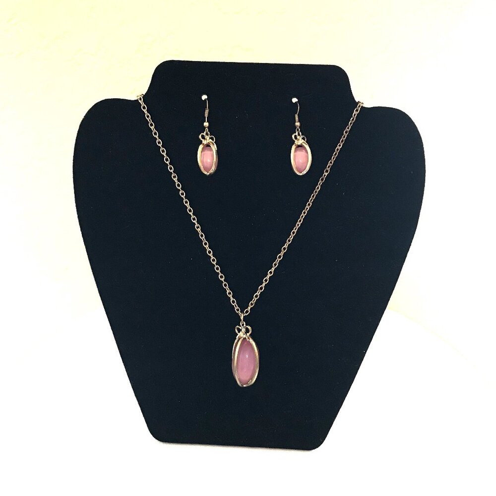Gold Tone Rose-Colored Stone Tear Drop Necklace & Earring Set